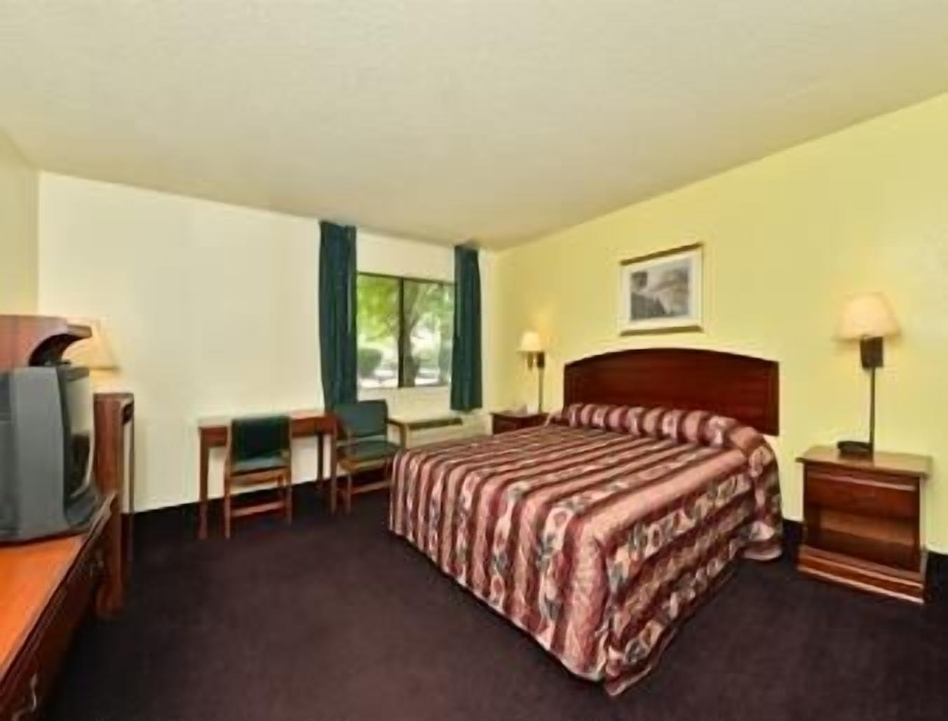 Super 8 By Wyndham Bakersfield/Central Bagian luar foto