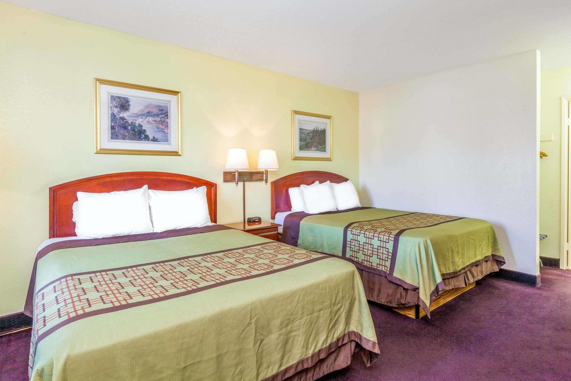 Super 8 By Wyndham Bakersfield/Central Bagian luar foto